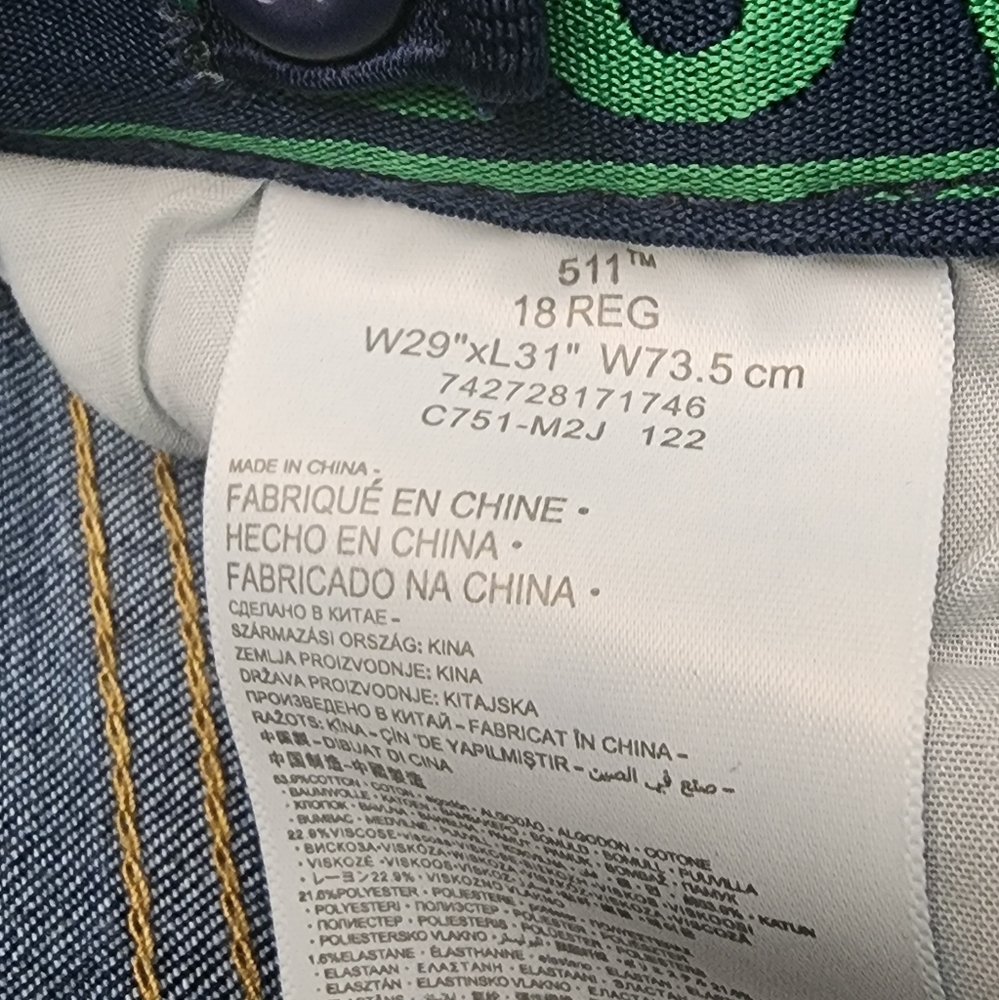 Boy's Levi's 511 Jeans Size 18 Regular - Picture 6 of 7